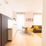 Apartamento Slataper 11 Tirabora Short Rent, Con Parcheggio Privato *