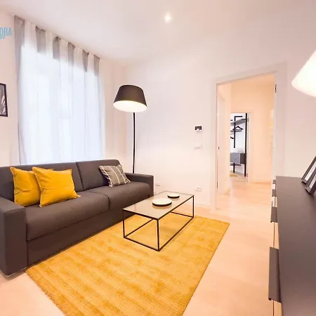 Slataper 11 Tirabora Short Rent, Con Parcheggio Privato Trieste