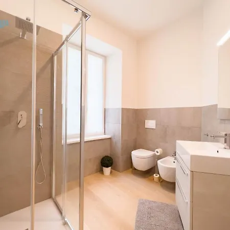 Slataper 11 Tirabora Short Rent, Con Parcheggio Privato Appartement *